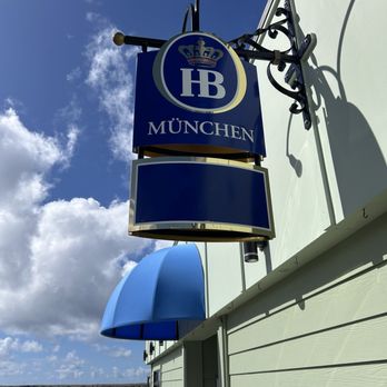 Hofbrau - This is the entrance on the side of the building - Sandwiches Near Me - Morro Bay, California