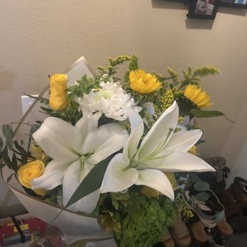 Blooming Gals Flower Shop - Florists Near Me - Corona, California Blooming Gals Flower Shop - Florists Near Me - Corona, California