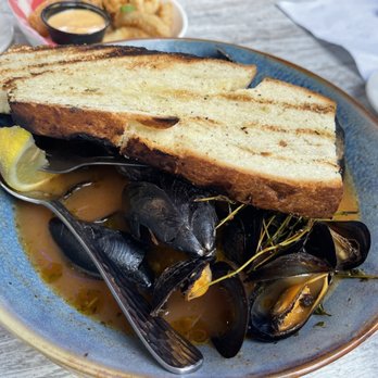 Hooked - Muscle soup in appetizer - Seafood Near Me - Ocean City, Maryland Hooked - Muscle soup in appetizer - Seafood Near Me - Ocean City, Maryland