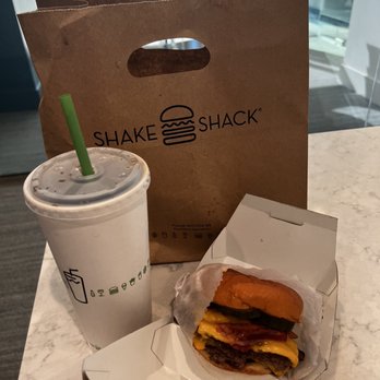 Shake Shack - Bacon Cheeseburger & Dr.Pepper - Burgers Near Me - San Diego, California Shake Shack - Bacon Cheeseburger & Dr.Pepper - Burgers Near Me - San Diego, California