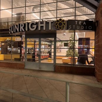 Sunright Tea Studio - Little Tokyo - Outside Sunright Tea Studio in J Town on a Saturday night. - Coffee & Tea Near Me - Los Angeles, California Sunright Tea Studio - Little Tokyo - Outside Sunright Tea Studio in J Town on a Saturday night. - Coffee & Tea Near Me - Los Angeles, California