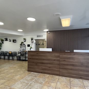 Top Imaging Center - Lobby + receptionist desk behind the counter when you walked in - Diagnostic Imaging Near Me - Garden Grove, California