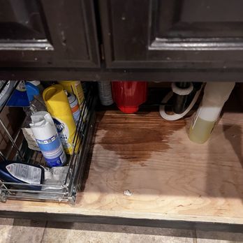 Larios Plumbing & Drain Cleaning Services - A leak from the garbage disposal that he installed - Plumbing Near Me - Watts, California Larios Plumbing & Drain Cleaning Services - A leak from the garbage disposal that he installed - Plumbing Near Me - Watts, California