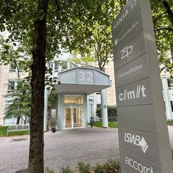 cmt GmbH - ... Eingangsbereich ...