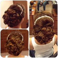 Melie González Hair & Make Up