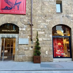 Salvatore Ferragamo - Exterior