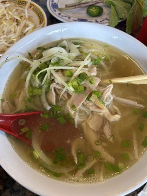 Phở Bình by null