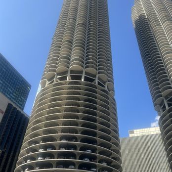 Chicago River Boat Architecture Tours - Architectural Tours Near Me - Chicago, Illinois