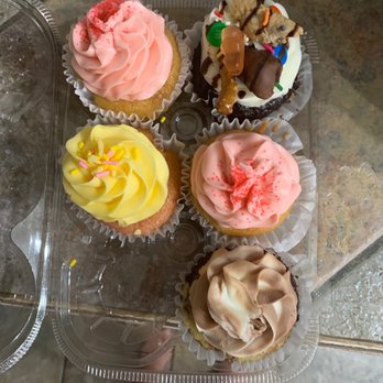 The Cupcake Queen - Yellow is Strawberry Banana, Mable is the swirl icing, Peach Bliss is the pink and Ya Killin' me is the one with toppings. - Desserts Near Me - Waxhaw, North Carolina The Cupcake Queen - Yellow is Strawberry Banana, Mable is the swirl icing, Peach Bliss is the pink and Ya Killin' me is the one with toppings. - Desserts Near Me - Waxhaw, North Carolina