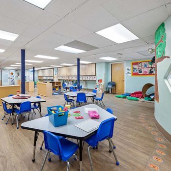 Lexington Knowledge Beginnings - Child Care & Day Care Near Me - Lexington, Massachusetts