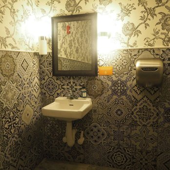 Cupitol Coffee & Eatery - Beautiful wallpaper and clean large bathroom - Coffee & Tea Near Me - Evanston, Illinois Cupitol Coffee & Eatery - Beautiful wallpaper and clean large bathroom - Coffee & Tea Near Me - Evanston, Illinois