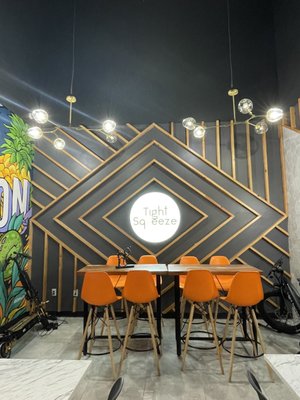 Tight Squeeze Juice Bar by null