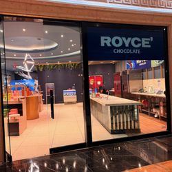 Royce Chocolate - entrance