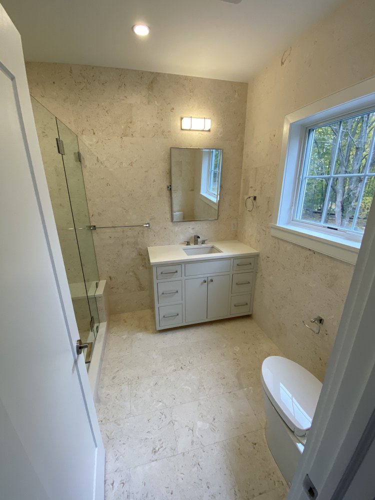 Slide of Lisi Contracting