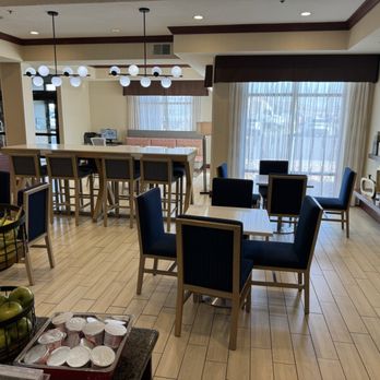 Hampton Inn Tremonton - Hotels Near Me - Tremonton, Utah Hampton Inn Tremonton - Hotels Near Me - Tremonton, Utah