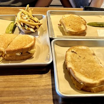 The Melt - Gr Three Cheese Classic Mac Daddy Tomato Soup - Sandwiches Near Me - La Jolla, California The Melt - Gr Three Cheese Classic Mac Daddy Tomato Soup - Sandwiches Near Me - La Jolla, California