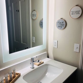 Oceanpoint Ranch - Contemporary bathroom with separate shower - Hotels Near Me - Cambria, California