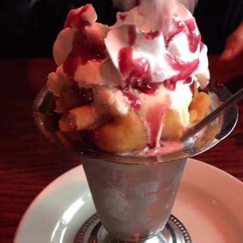 The Spare Rib - The funnel cake with ice cream is awesome - Barbeque Near Me - Commack, New York