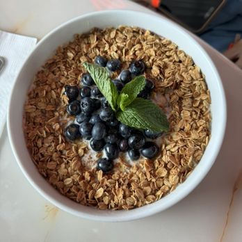 Rose Cafe & Restaurant - Lemon Blueberry Overnight Oats - Cafes Near Me - Sunny Isles Beach, Florida