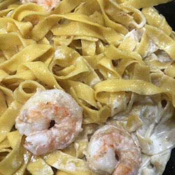 Bellini Italian Bistro - Shrimp Fettuccine Alfredo - Italian Near Me - Weston, Florida Bellini Italian Bistro - Shrimp Fettuccine Alfredo - Italian Near Me - Weston, Florida