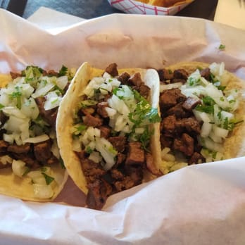 Calle Tepa - Fantastic Carne Asada street tacos! - Mexican Near Me - Tucson, Arizona
