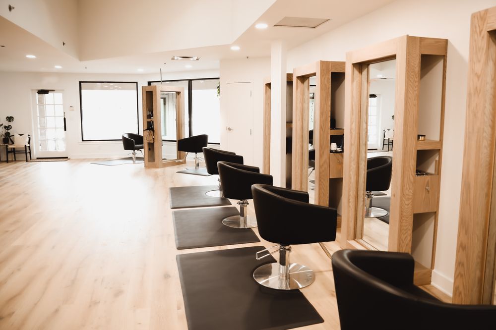 Studio One Salon Logo