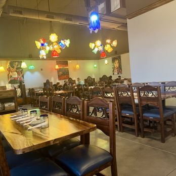 Casa Tios - Dining area - Salad Near Me - Murfreesboro, Tennessee
