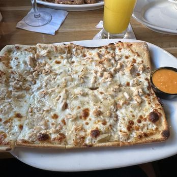 Blue 32 Sports Grill - Roasted Chicken & Mushroom Flatbread (without mushroom) - New American Near Me - Gilbert, Arizona Blue 32 Sports Grill - Roasted Chicken & Mushroom Flatbread (without mushroom) - New American Near Me - Gilbert, Arizona