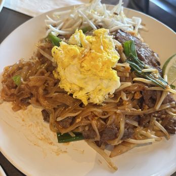 Thai Chaiyo Tustin - Pad Thai Medium Rice Noodles - Thai Near Me - Tustin, California