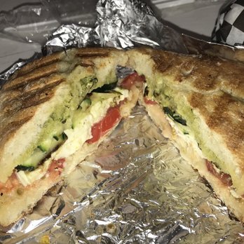 Hydrangea Kitchen - Sandwiches Near Me - Grosse Pointe, Michigan