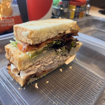 CHESAPEAKE MARKET & DELI - Updated December 2025 - 79 Photos & 132 ...