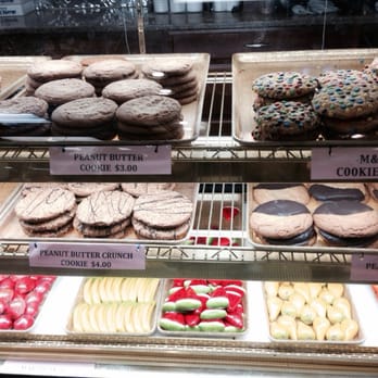 Mike's Pastry - Some pastries - Bakeries Near Me - Boston, Massachusetts Mike's Pastry - Some pastries - Bakeries Near Me - Boston, Massachusetts