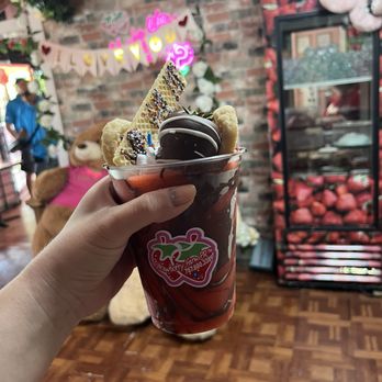 Strawberry Farm - Strawberry drink - Desserts Near Me - Arecibo, Puerto Rico Strawberry Farm - Strawberry drink - Desserts Near Me - Arecibo, Puerto Rico