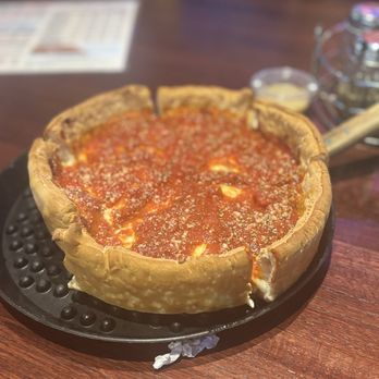Rosati's Pizza Pub Authentic Chicago Pizza - Deep dish - Pizza Near Me - Apopka, Florida