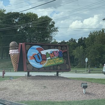 Uranus Fudge - Ice Cream & Frozen Yogurt Near Me - Anderson, Indiana