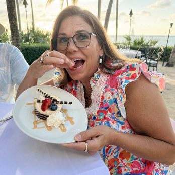 Latitudes - Sunset Key Cottages - Bourbon cake - Seafood Near Me - Key West, Florida