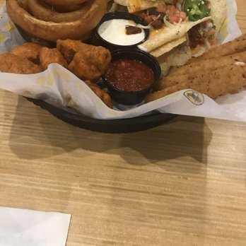 Buffalo Wild Wings - House Sampler with Boneless Wings - Chicken Wings Near Me - Phoenix, Arizona Buffalo Wild Wings - House Sampler with Boneless Wings - Chicken Wings Near Me - Phoenix, Arizona