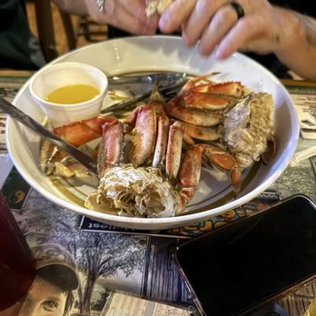Big Al's Seafood - Dungness Crab Platter - Seafood Near Me - Houma, Louisiana Big Al's Seafood - Dungness Crab Platter - Seafood Near Me - Houma, Louisiana