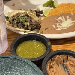 Fajitas Gourmet - Tacos, rice and beans