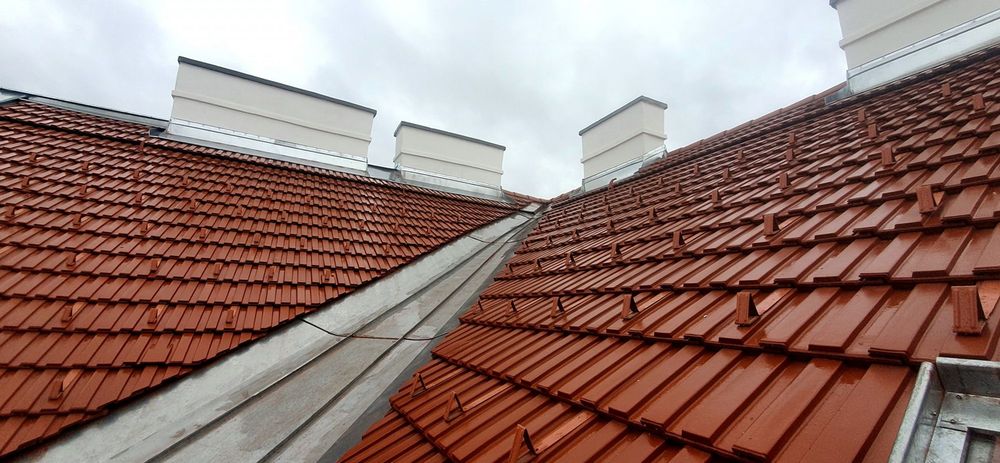 Slide of Santa Anita Roofing