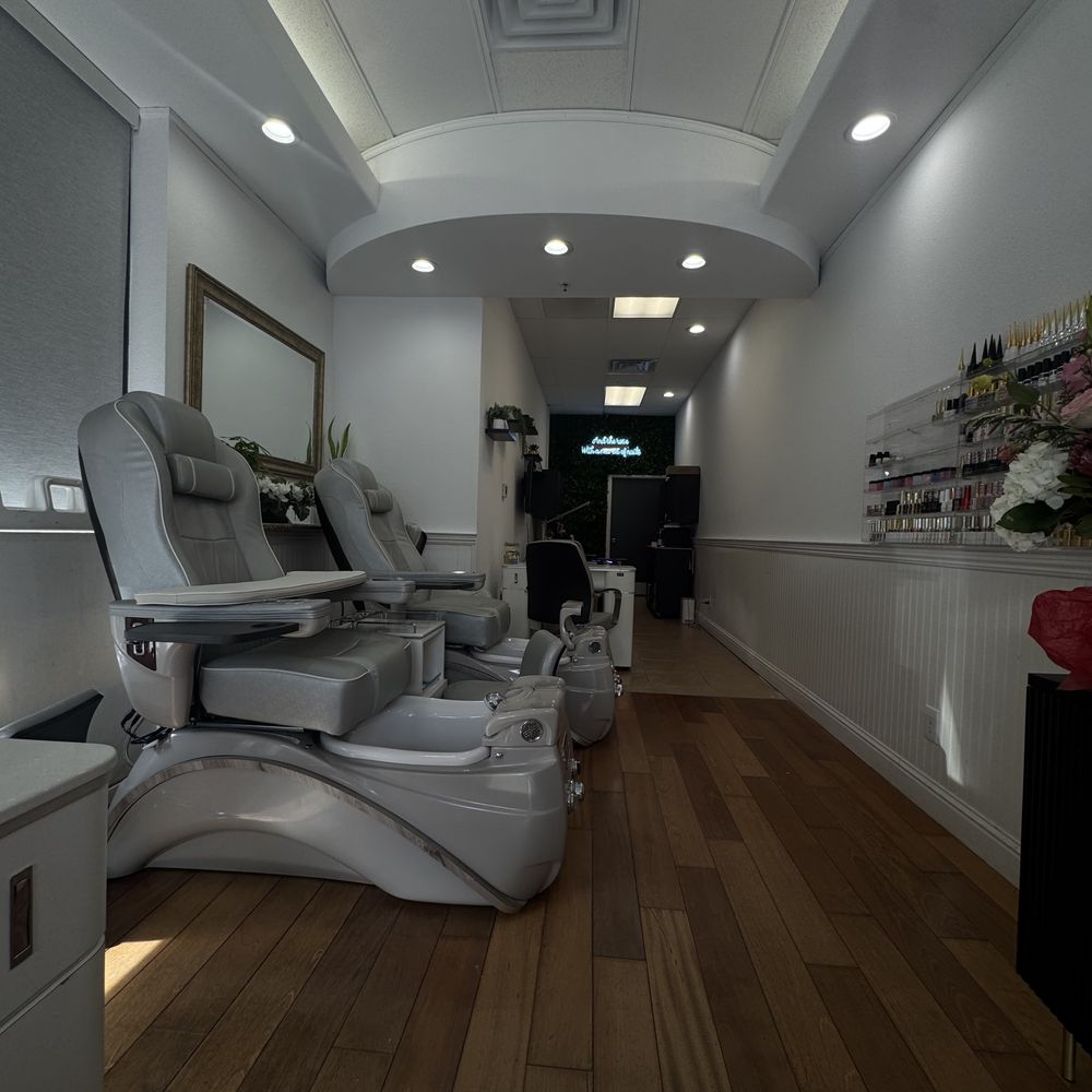 Daily Glam Nails - Nail Salons Near Me - Alameda, California