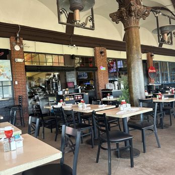Sidewalk Cafe - Inside - Tacos Near Me - Venice, California