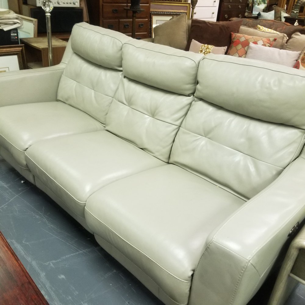 ART HOUSE The Collection Of Chara Schreyer By SothebysNY, 44 OFF