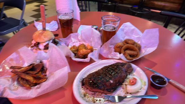 Toby Hill Bar & Grill by null