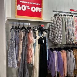American Eagle Outfitters - Nice sale on summer dresses