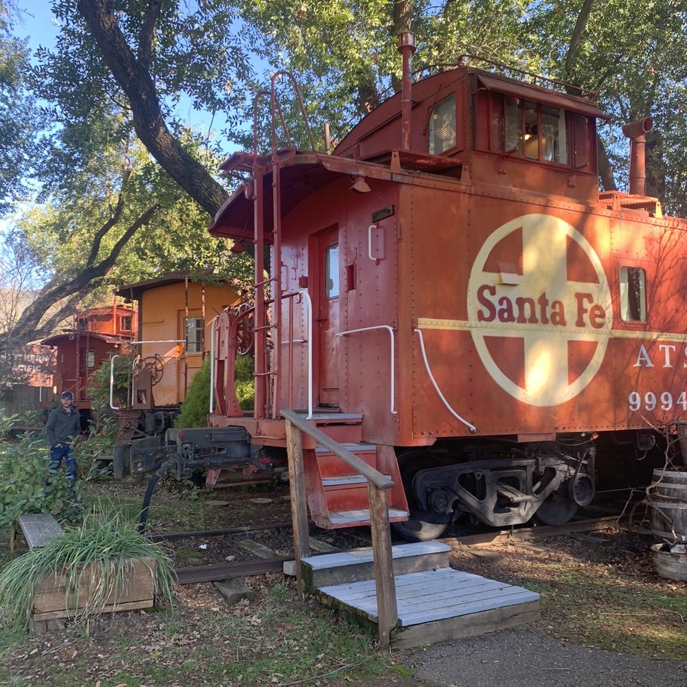 Featherbed Railroad - Bed & Breakfast Near Me - Upper Lake, California Featherbed Railroad - Bed & Breakfast Near Me - Upper Lake, California