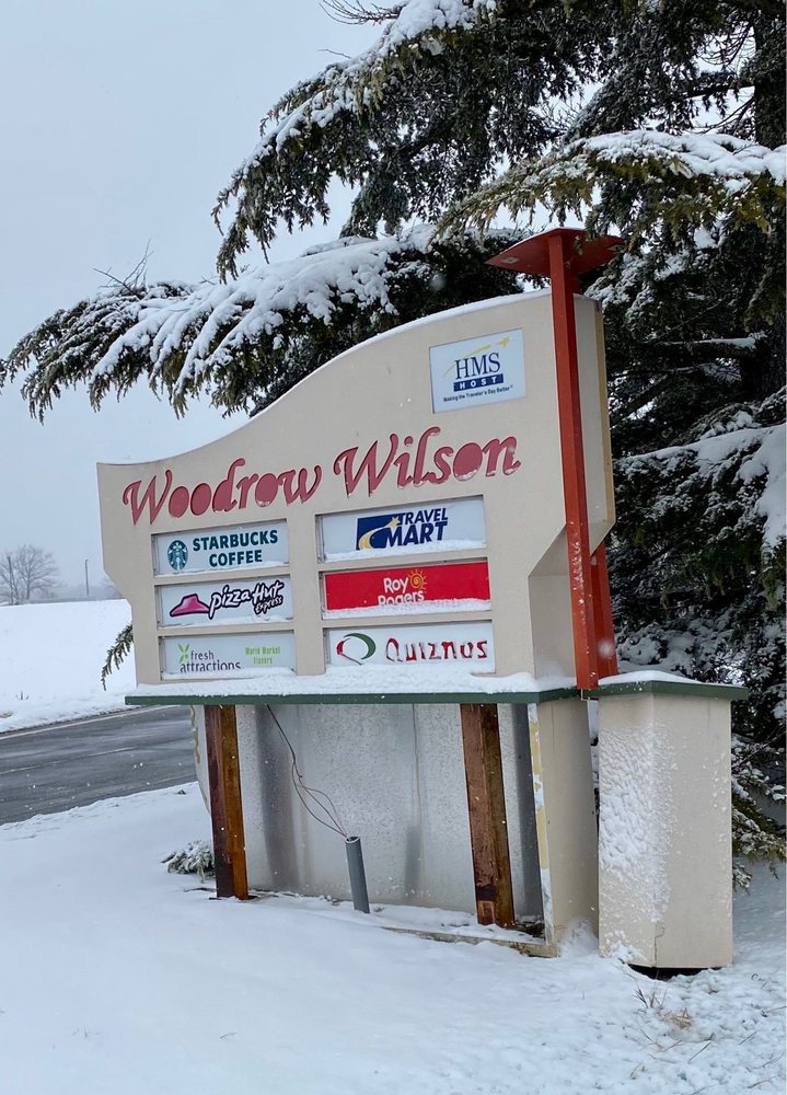 WOODROW WILSON SERVICE AREA 68 Photos & 82 Reviews New Jersey Turnpike Milepost 587