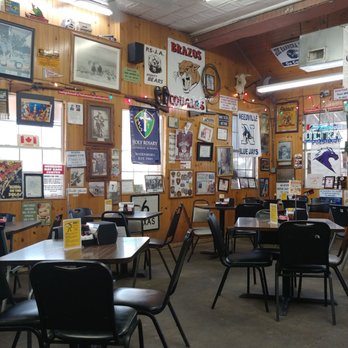 Bob's Taco Station - Inside dining room - Mexican Near Me - Rosenberg, Texas