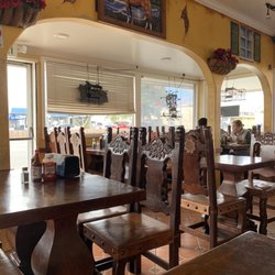 Los Dos Potrillos Restaurant - Inside
