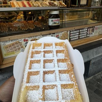 Aux Gaufres de Bruxelles - Brussels waffle - French Near Me - Brussels, BRU